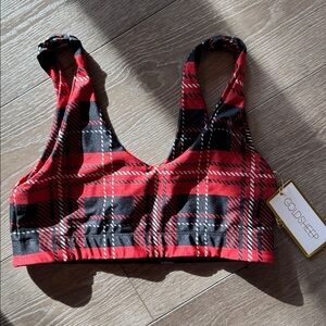 GOLDSHEEP NWT red and black plaid design workout top, 
Great as a gift
